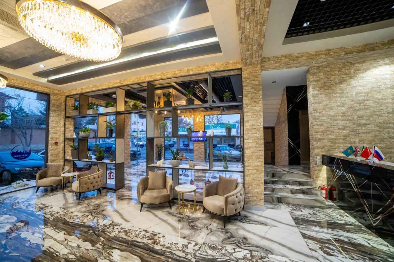 Hotel New York ทาชเคนต์ ภายนอก รูปภาพ