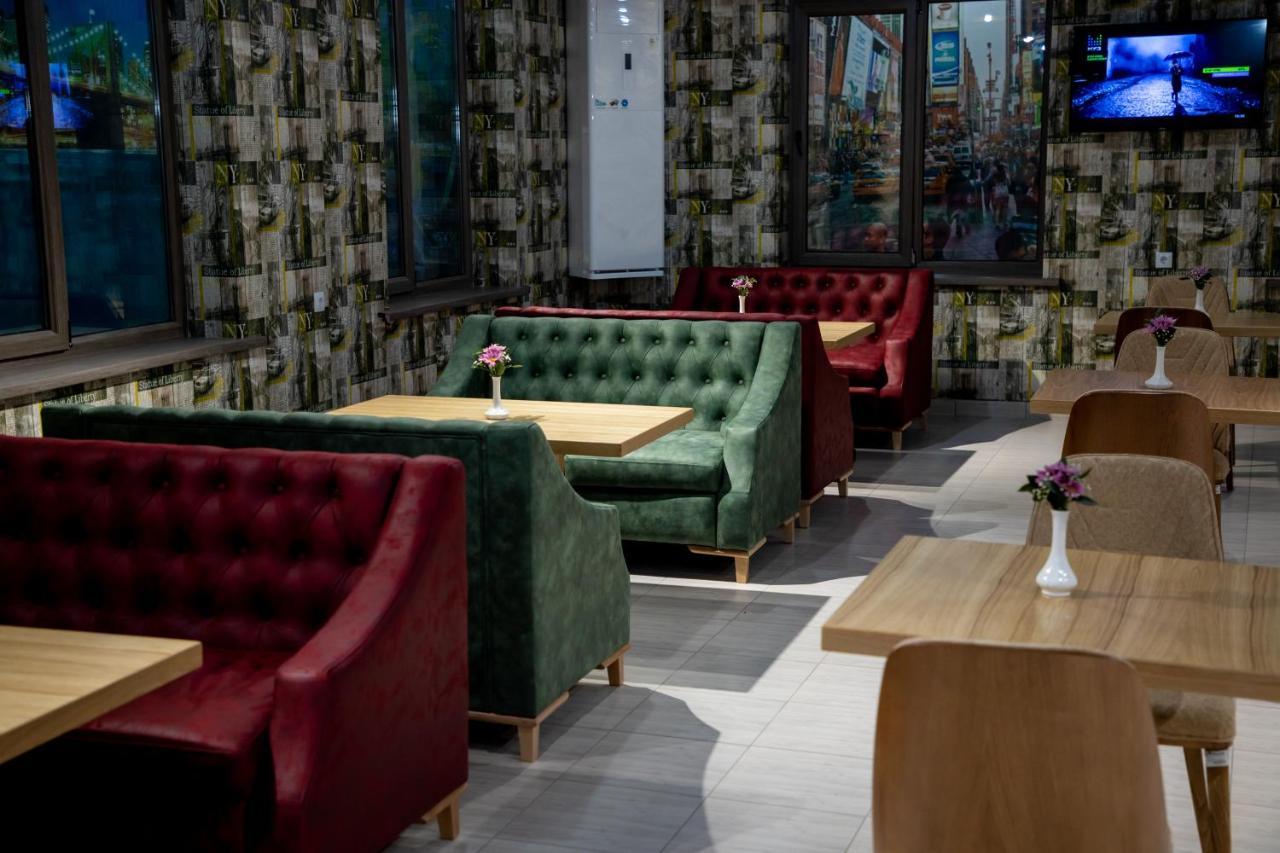 Hotel New York ทาชเคนต์ ภายนอก รูปภาพ