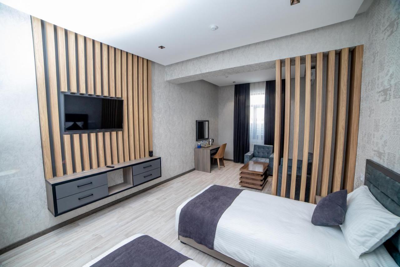 Hotel New York ทาชเคนต์ ภายนอก รูปภาพ