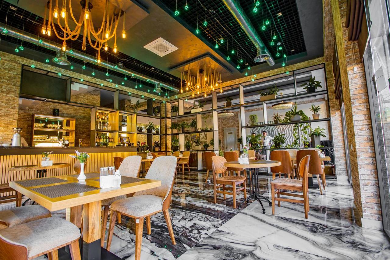 Hotel New York ทาชเคนต์ ภายนอก รูปภาพ